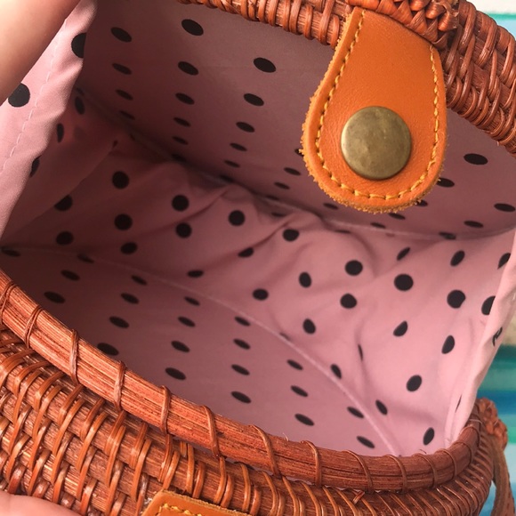 Straw Purse - Picture 4 of 5